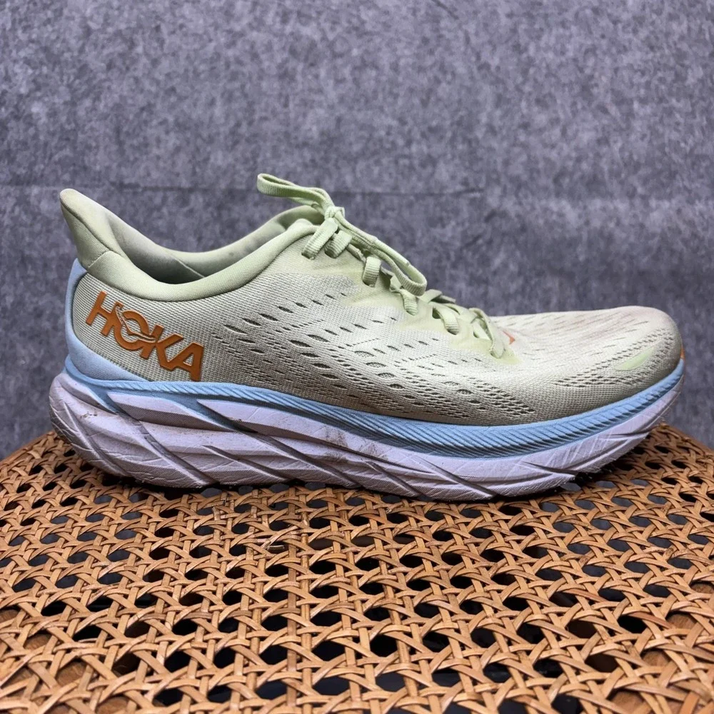 Hoka‎ One Clifton 8 Men's 10.5D Running Shoe Sneaker Light Green Butterfly